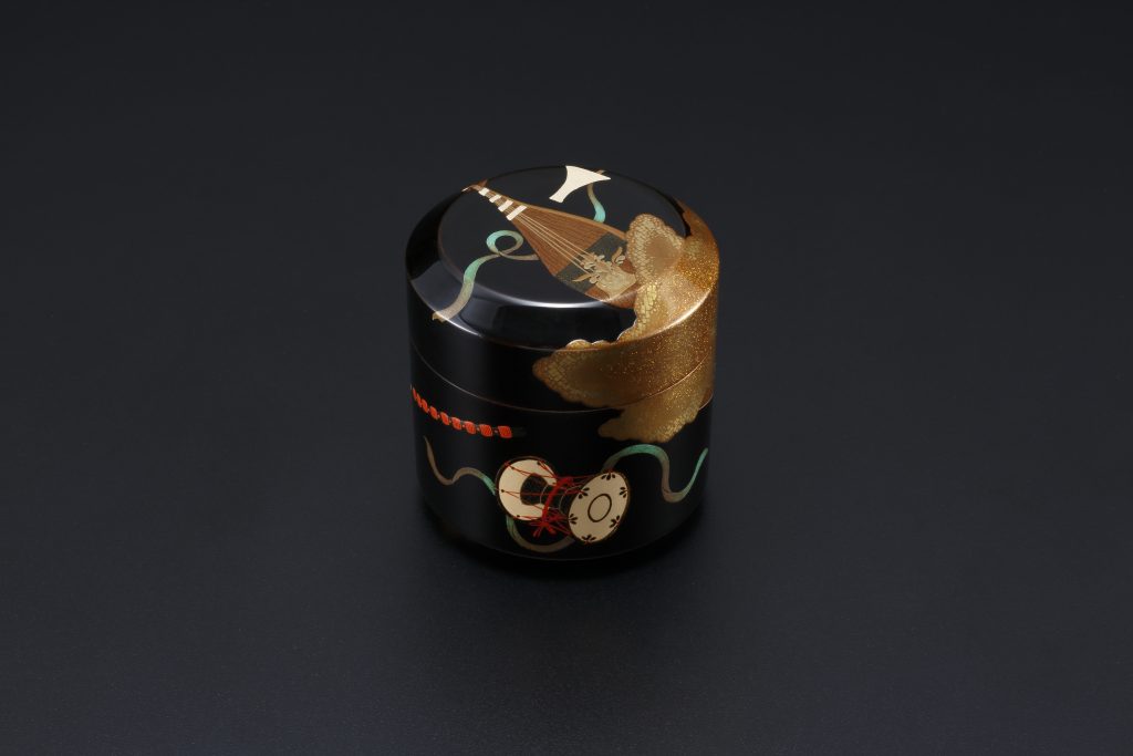 Maki-e Tea Container With Design of Musical Instruments