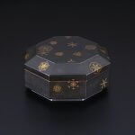 Octagonal Food Box With Design of Snow Crystals in Maki-e
