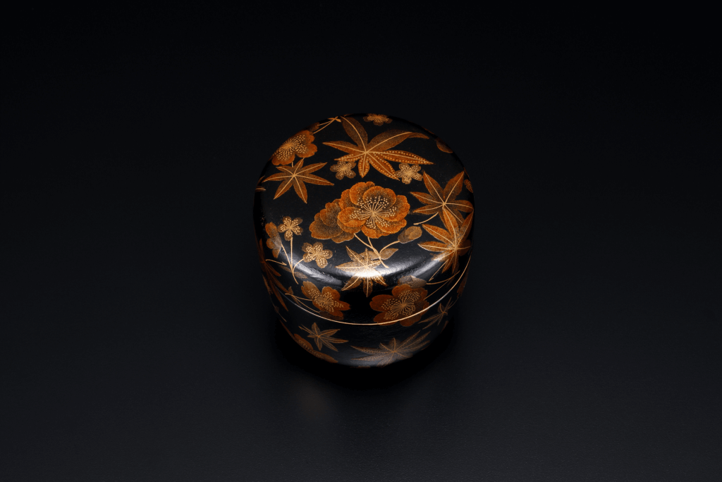 Large Black Lacquered Tea Caddy with Cloud Brocade Design